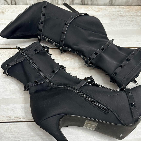 Olivia Ferguson Black Studded Spiked Stilettos Boots Booties Women Sz 8 Sexy - Picture 2 of 11